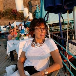 Meet your Posher, Gail